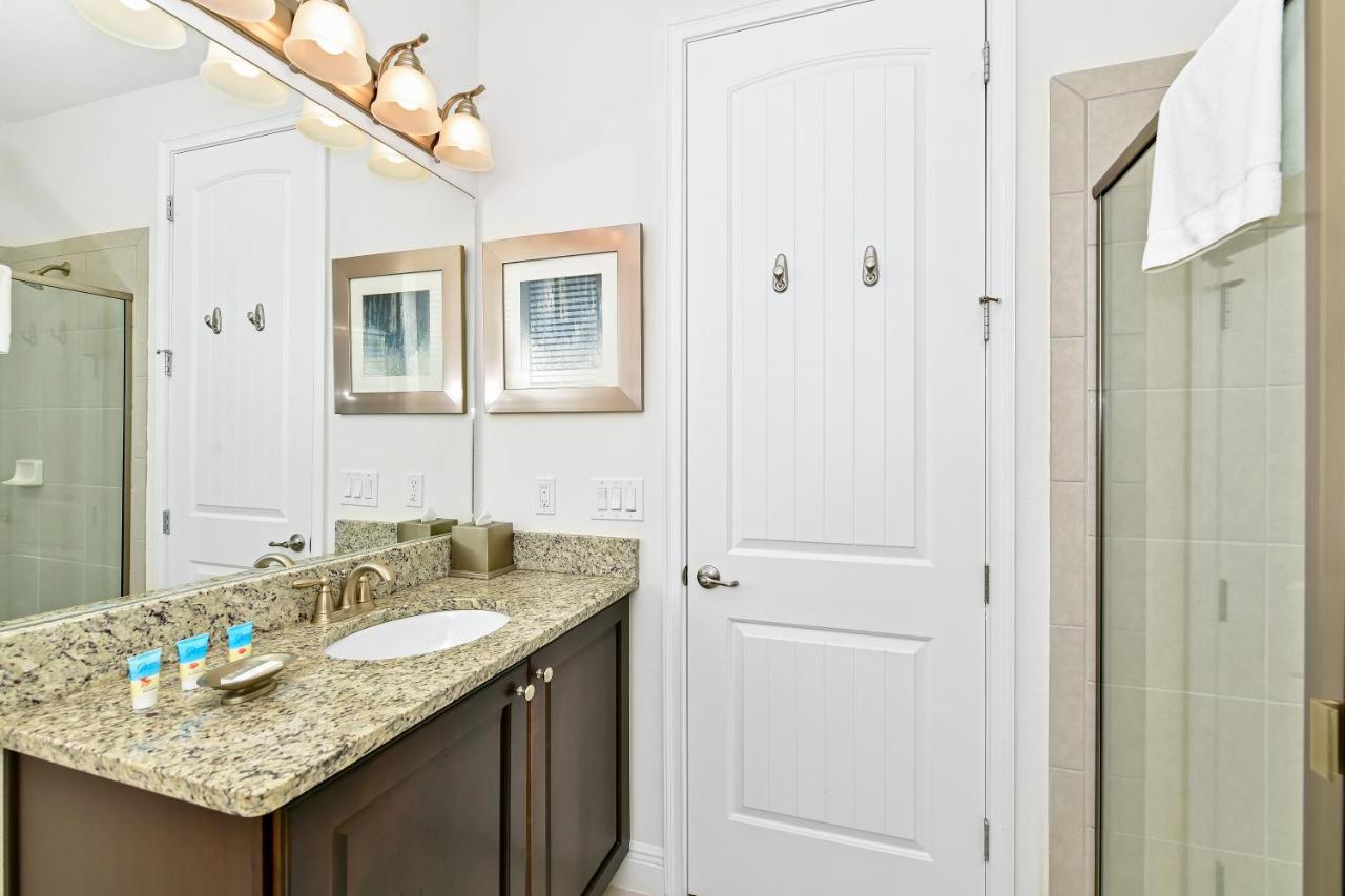 Lovely With Private Pool And Amenities Near By Rentyl - 7572m