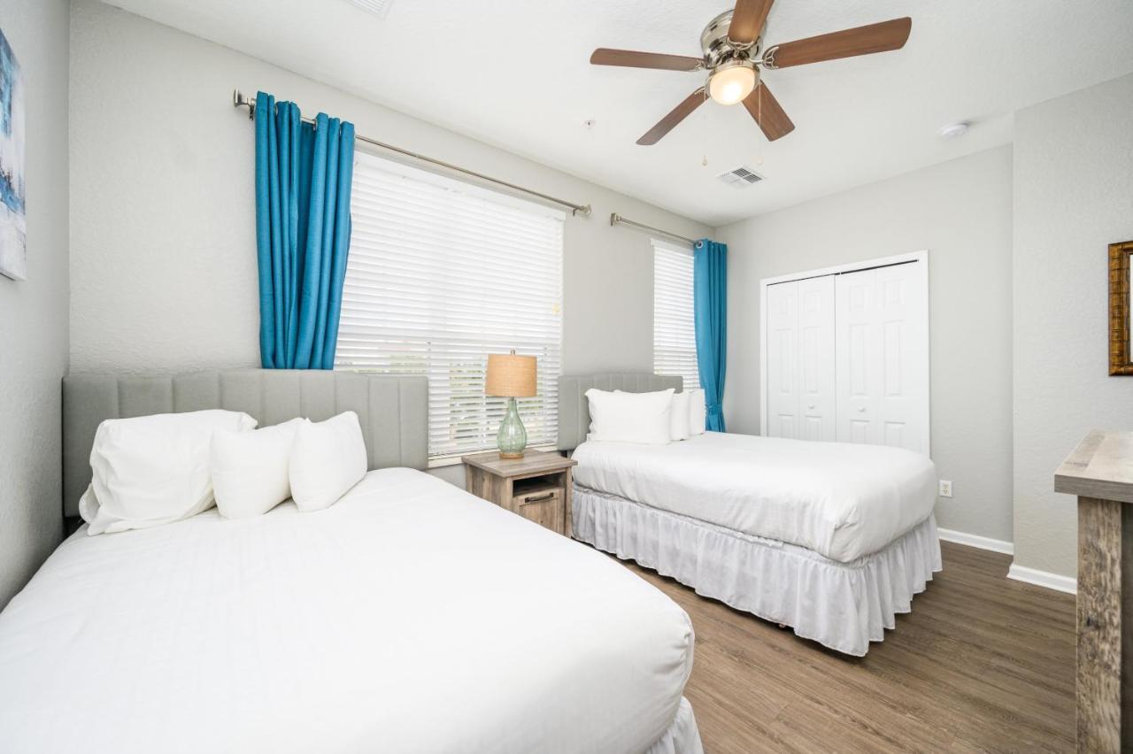 New Listing! Beautiful Townhome, Vista Cay 4019 Apartment *