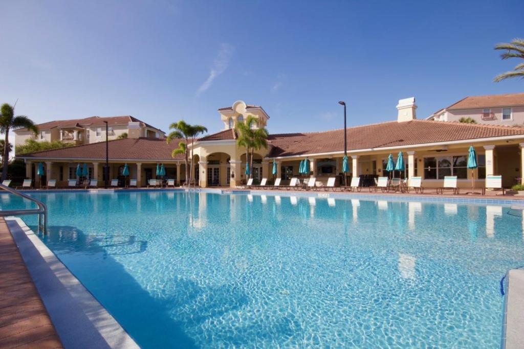 Pool View Penthouse
