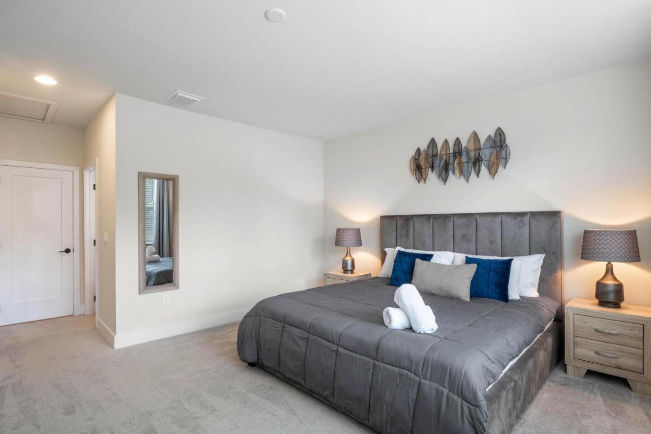 3 Bedrooms Pool Hidden Forest Amenities Apartment Orlando