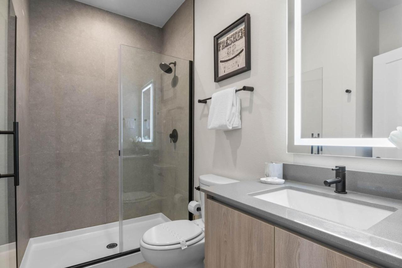 3 Bedrooms Pool Hidden Forest Amenities Apartment Orlando