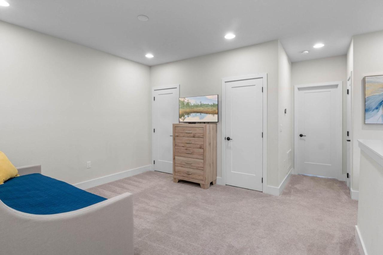 3 Bedrooms Pool Hidden Forest Amenities Apartment