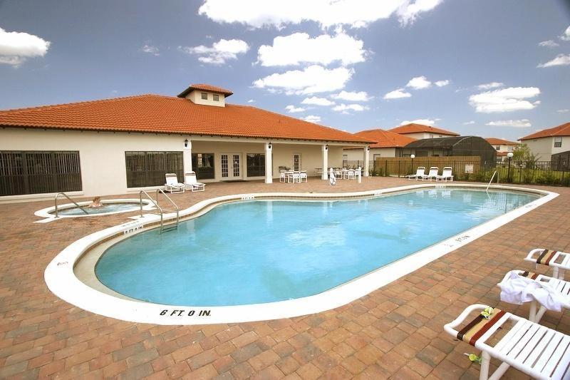 Private Pool And At High Grove *