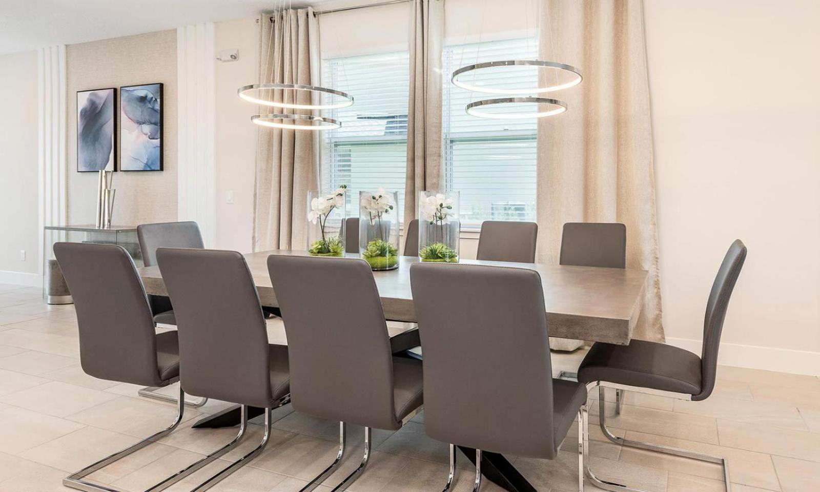 Energetic 6 Bdrm With Games At Encore Holiday home