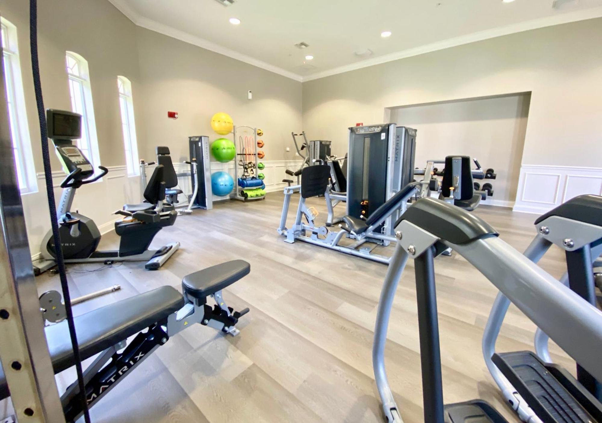 Apartment Vista Cay Lakeview Allure Near Theme Parks, And Walk To Convention Center Orlando