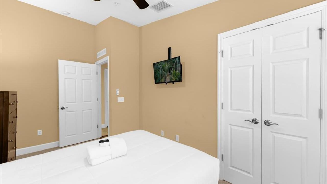 Holiday home Celebrate Near The Magic - Townhome By Disney!
