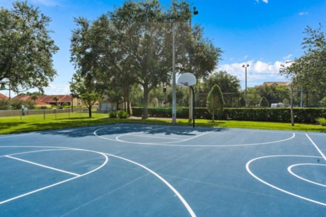 Windsor Hills Themed Condo, 2.5mi To Apartment *