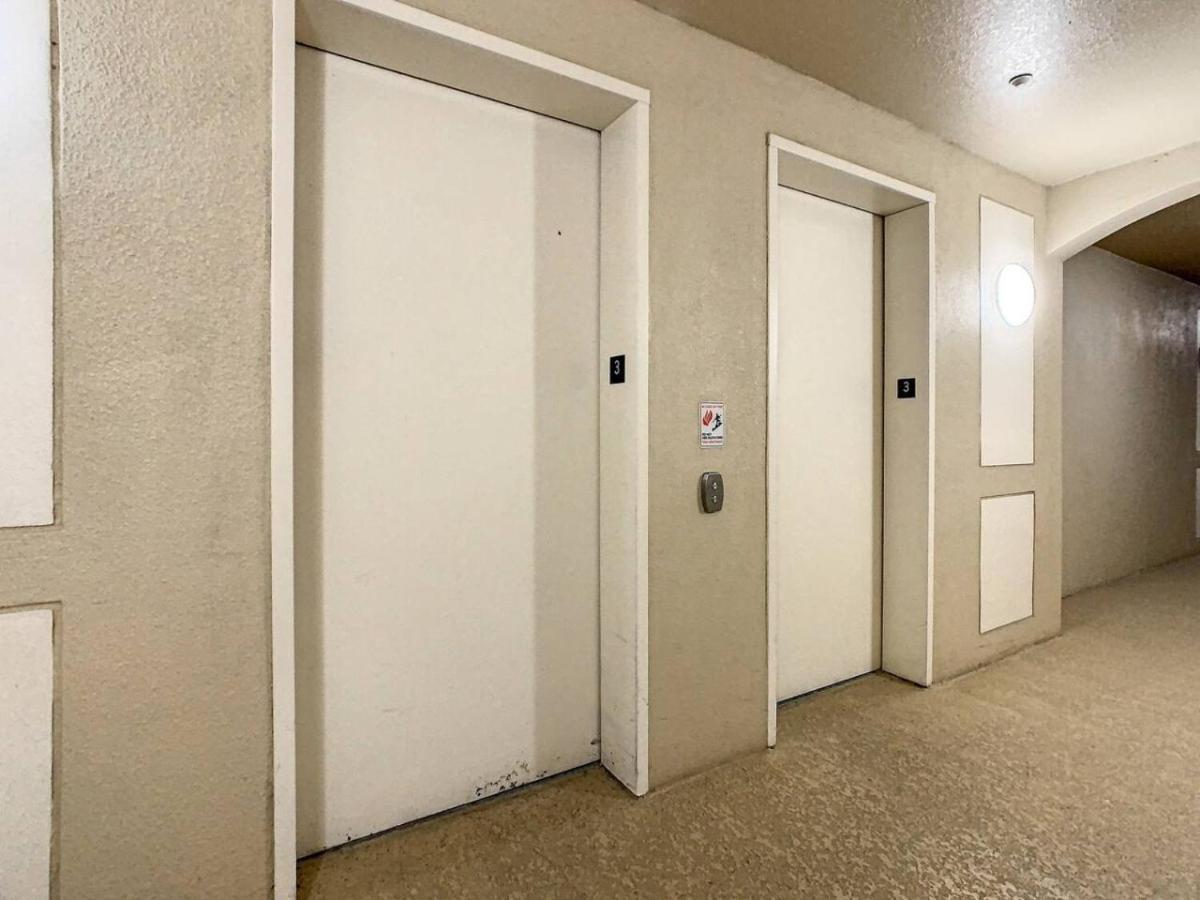 Windsor Hills Themed Condo, 2.5mi To Apartment