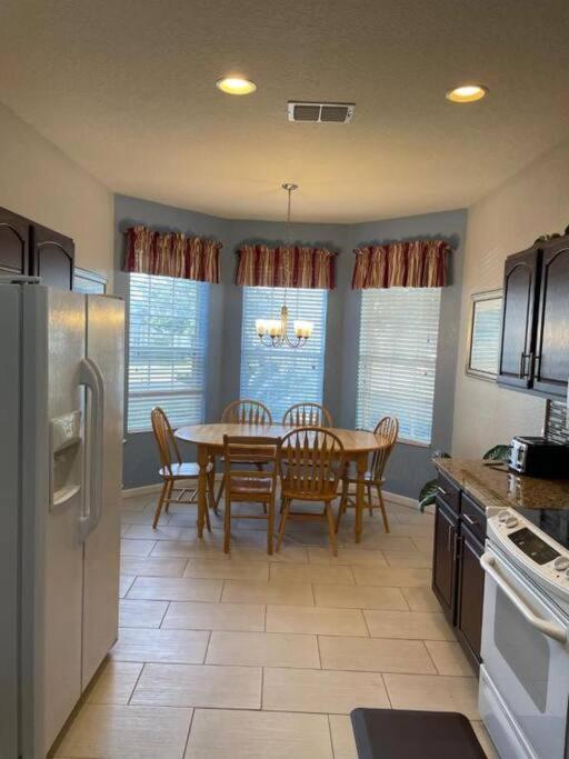 Villa 7779 Retreat At Windsor-5 Bed Orlando