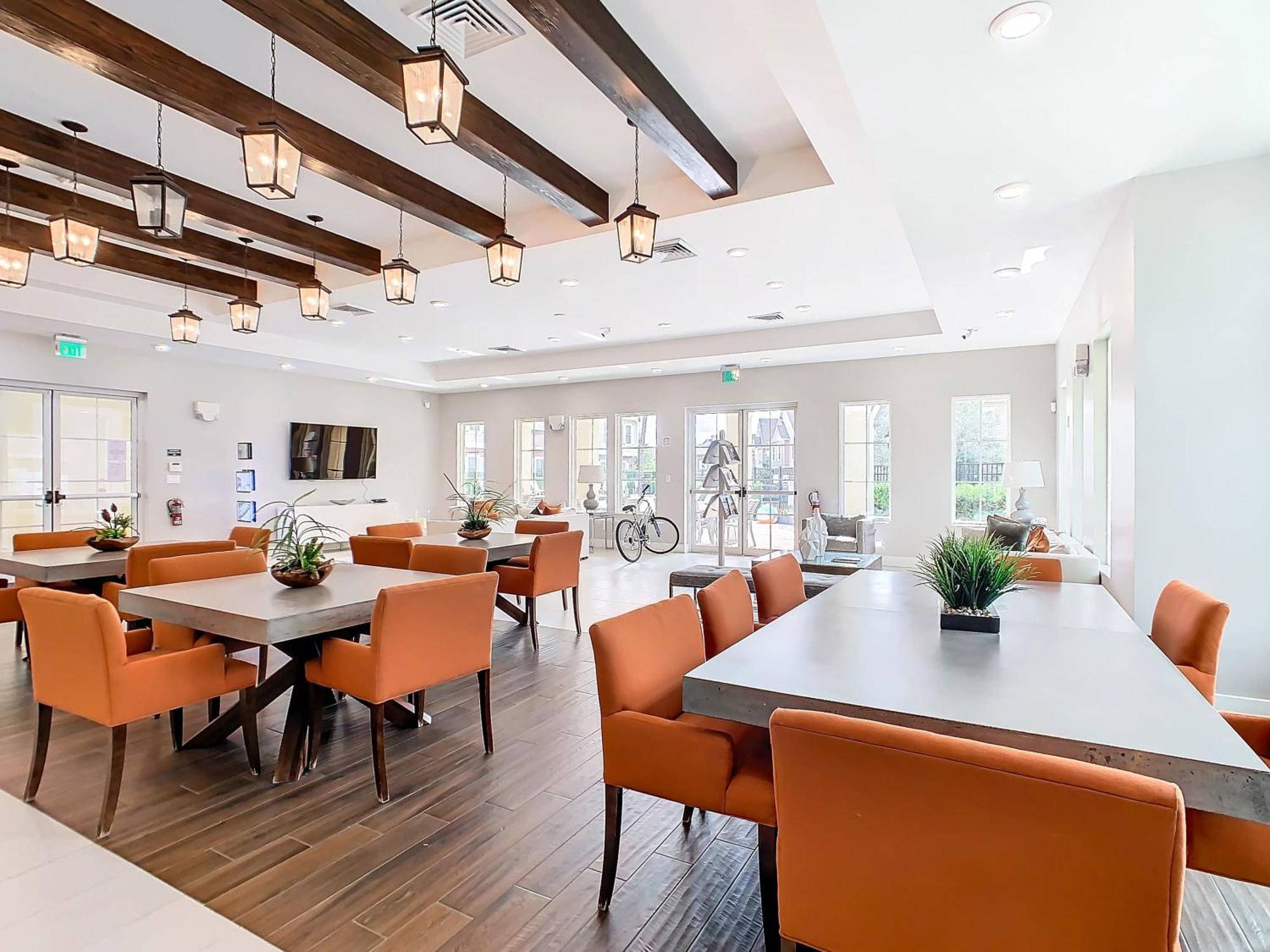 Fabulous Paradise 3br Townhouse Near And Outlets *