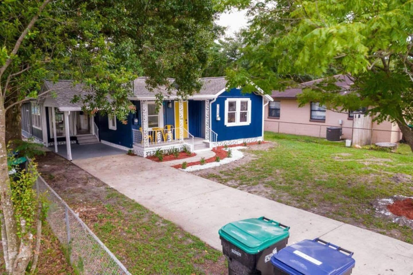 Holiday home 3br Near Mco Pet Friendly Relaxing *
