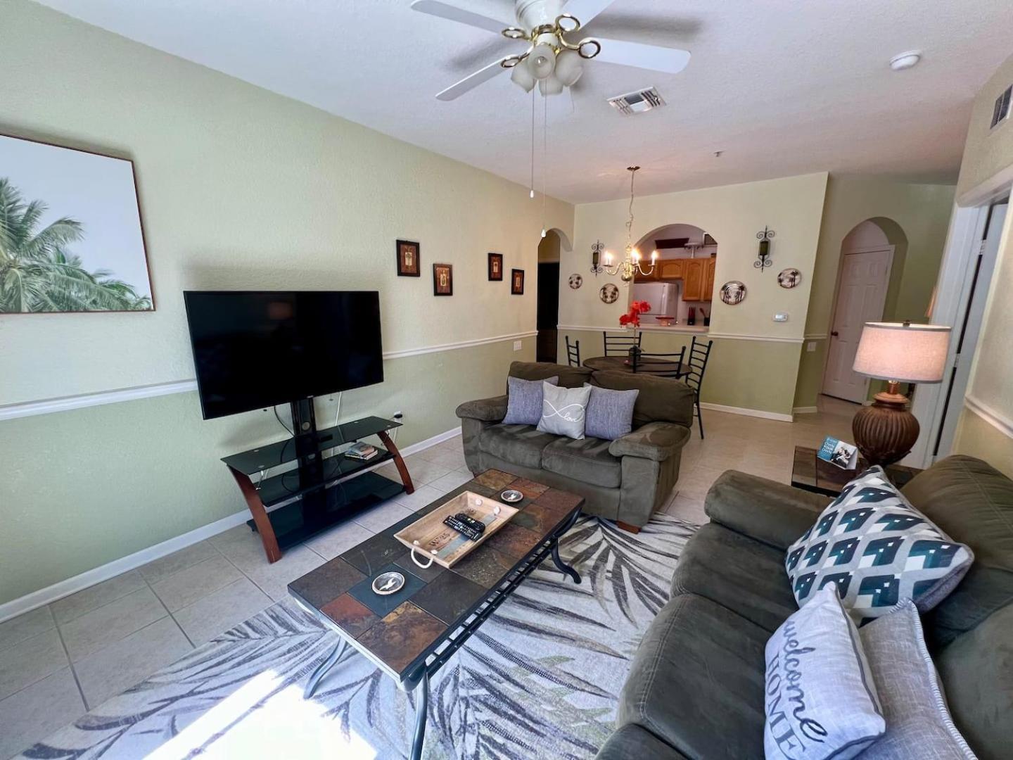 2 Bed 2 Bath First Floor Windsor Hills Apartment