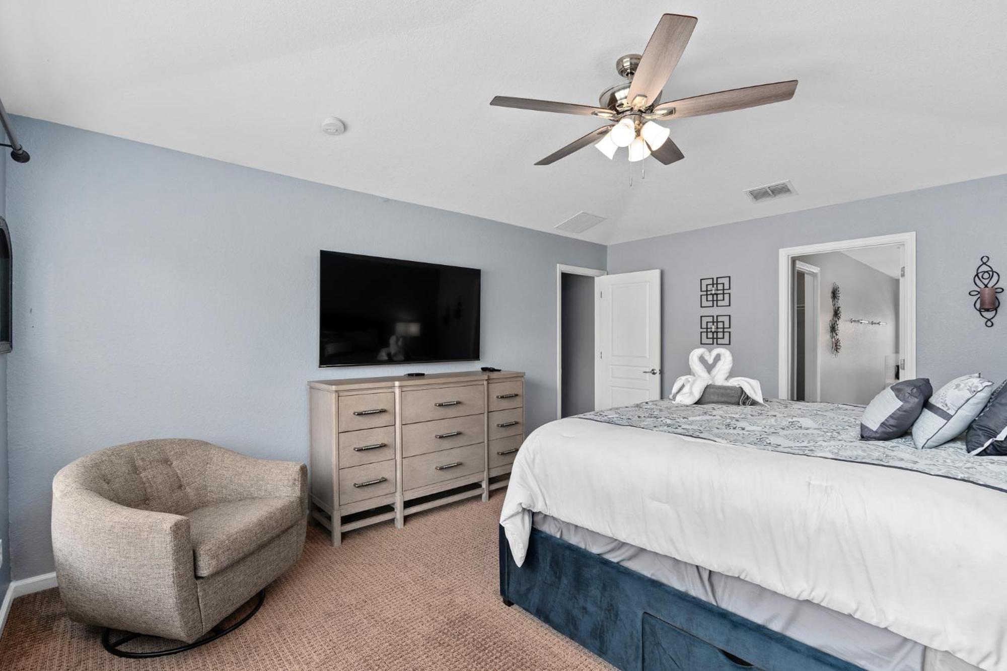 Modern Luxury 6 Bed Pool Close To Orlando