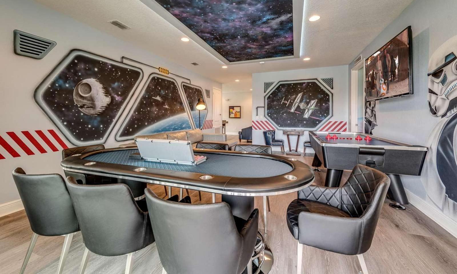 Large 11 Bdrm With Private Pool And Water Slide At Encore Holiday home