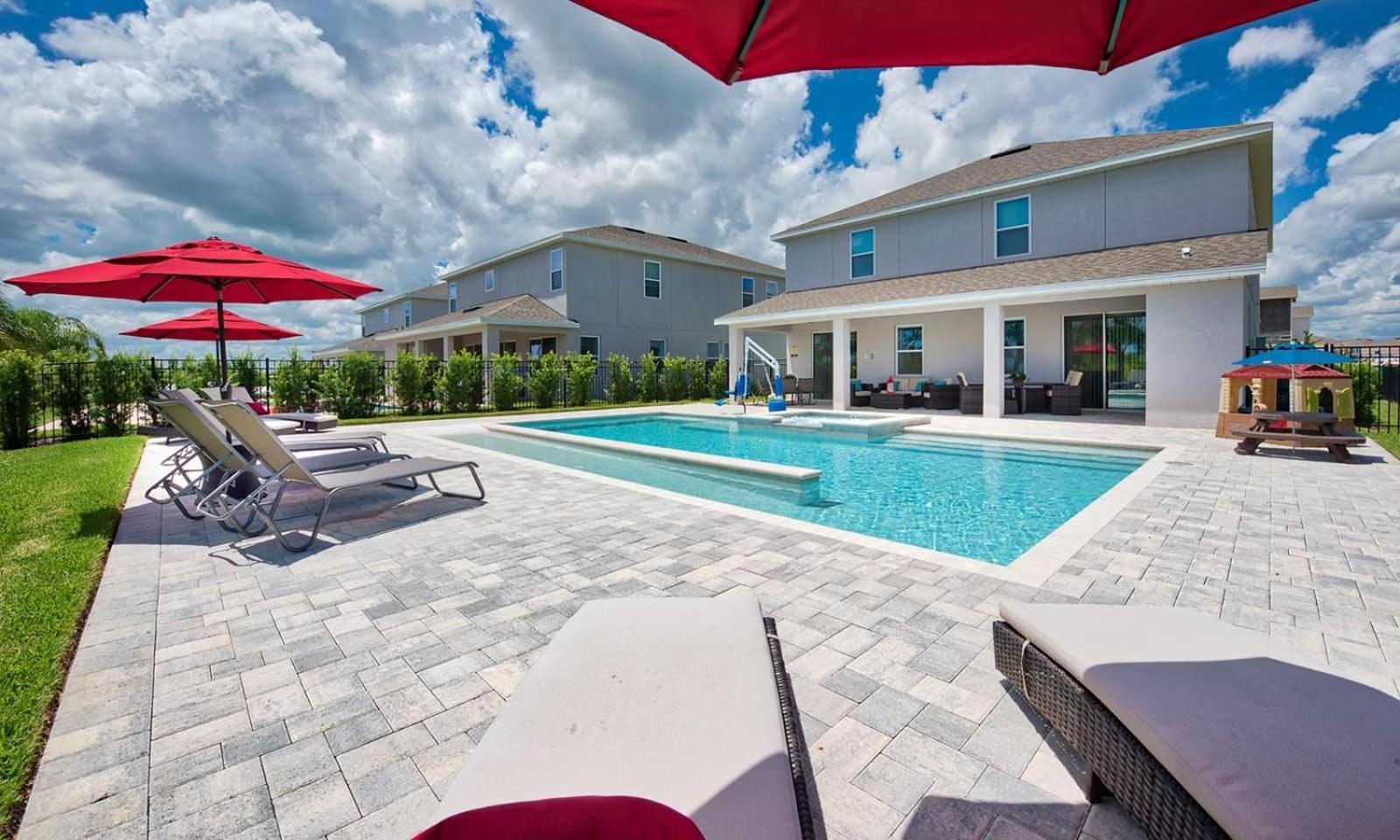 Airy 8 Bdrm Retreat With Water Park Views In Encore * Orlando