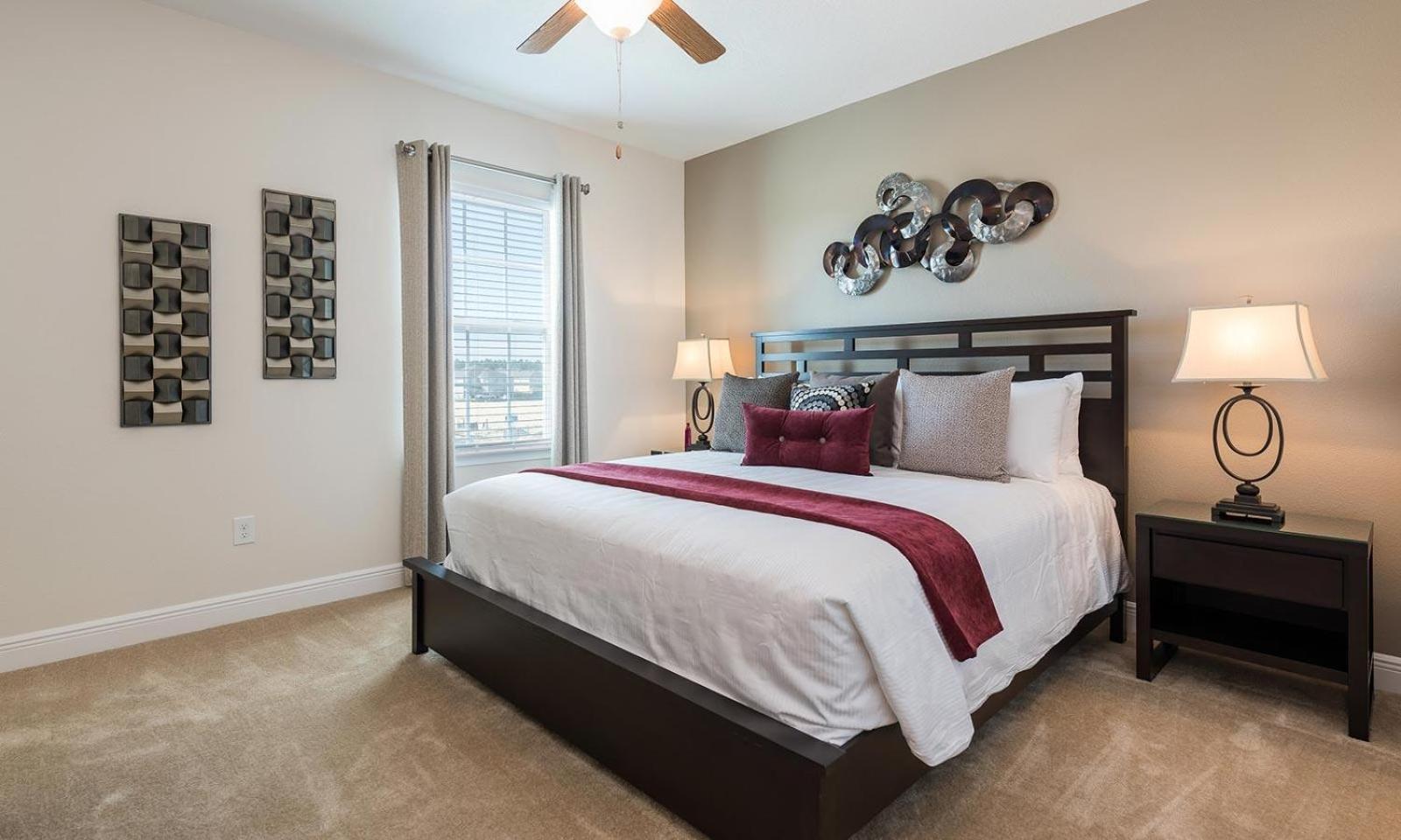 Airy 8 Bdrm Retreat With Water Park Views In Encore Holiday home