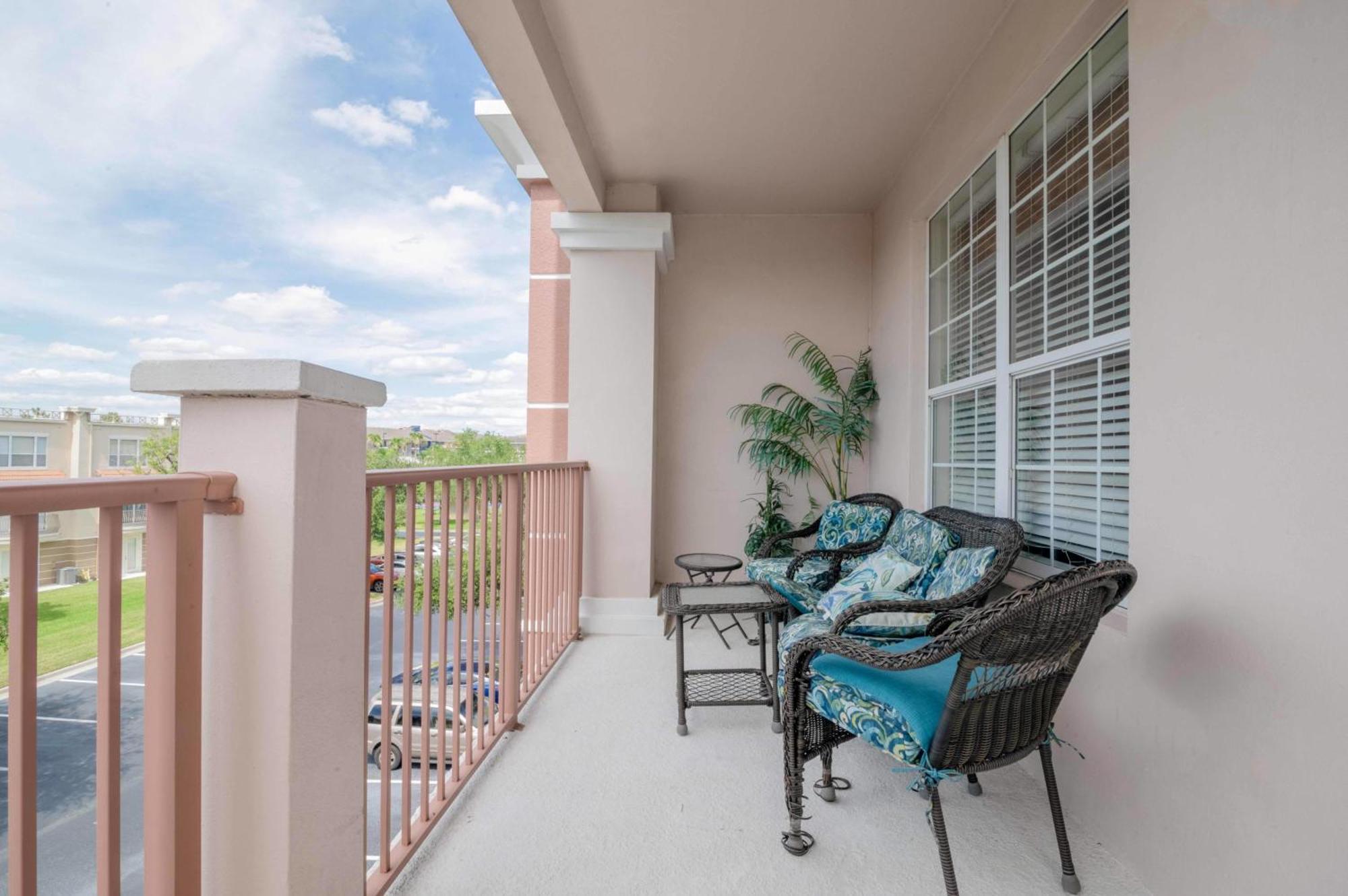 Apartment New! Fabulous Vista Cay Epic Near Theme Parks Walk To The Convention Center And Int'l Drive *