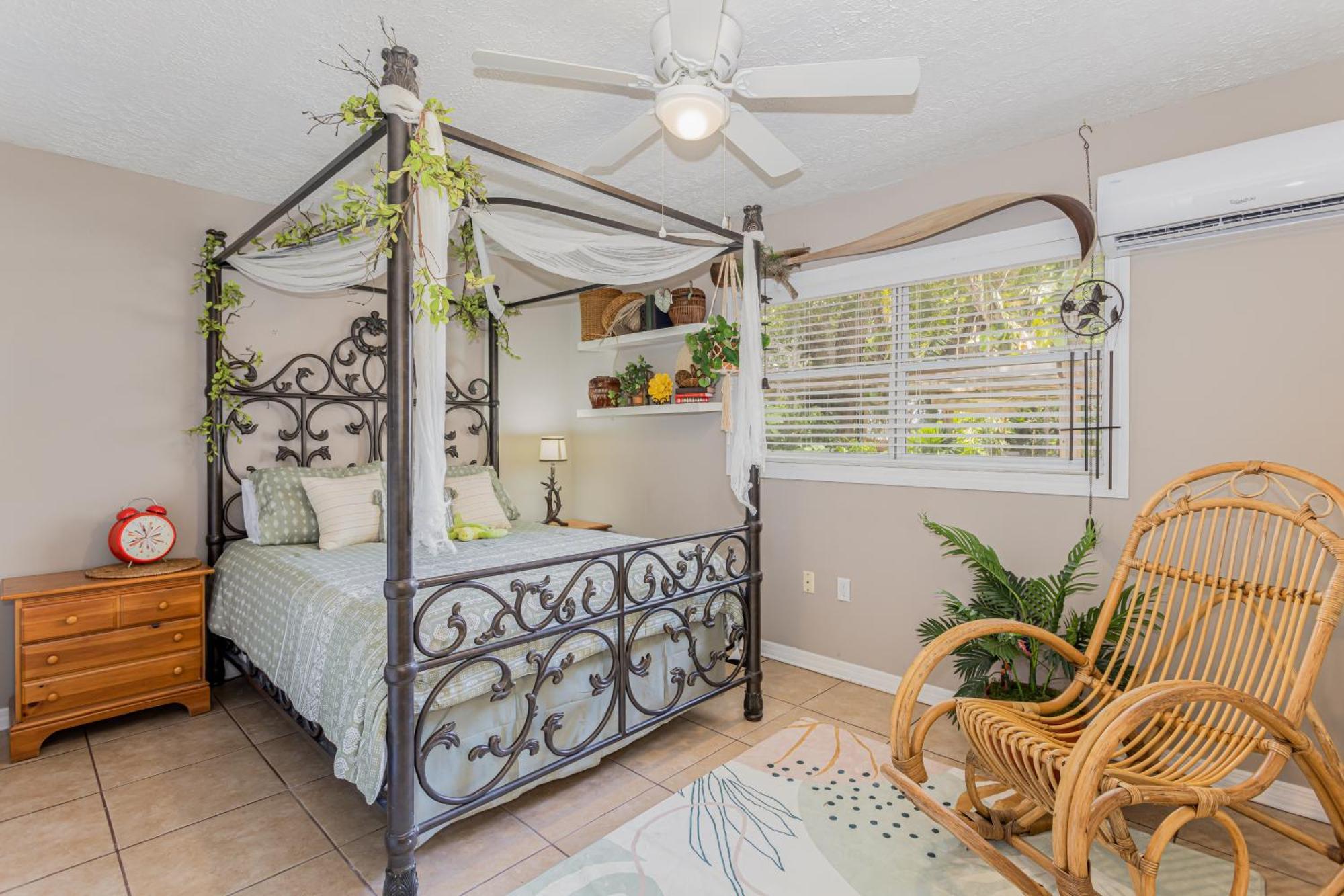 Spacious Lakefront House With Pool, Hottub, & Boating * Orlando