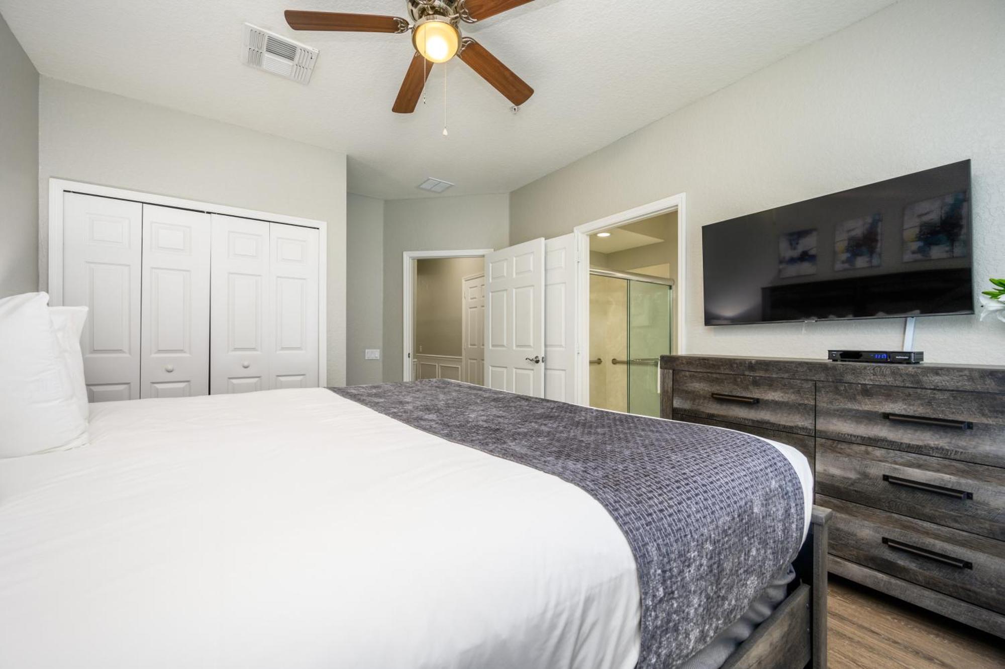 Apartment New Listing! Beautiful Townhome, Vista Cay 4019