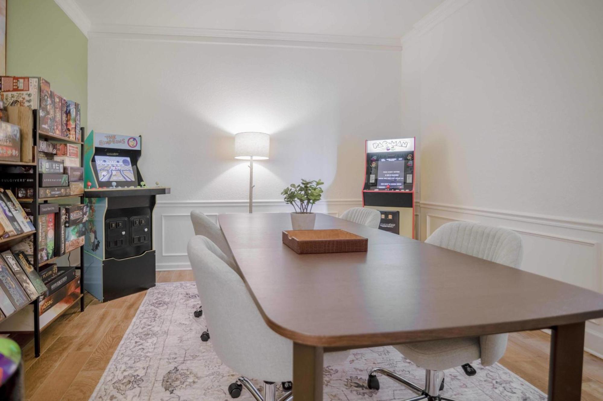 Apartment Vista Cay Lakeview Allure Near Theme Parks, And Walk To Convention Center *