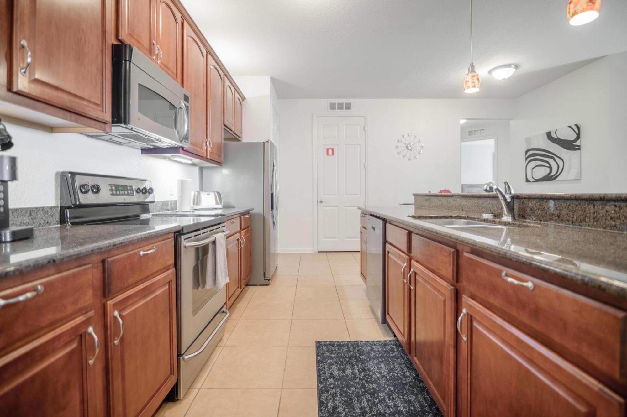 Vista Cay Lakeview Allure Near Theme Parks, And Walk To Convention Center Apartment Orlando