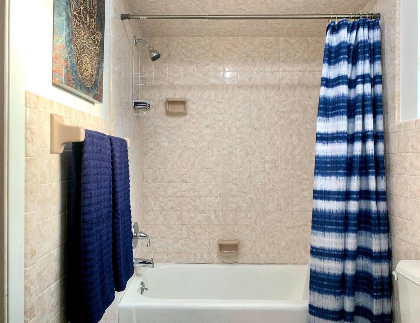 Relaxing 2br Wi-fi & Pet-friendly * Orlando