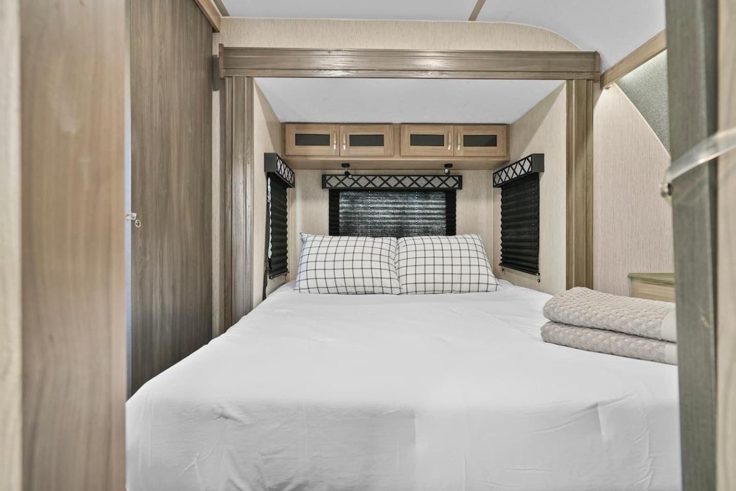 Holiday home Private Rv Cozy Pets Welcome