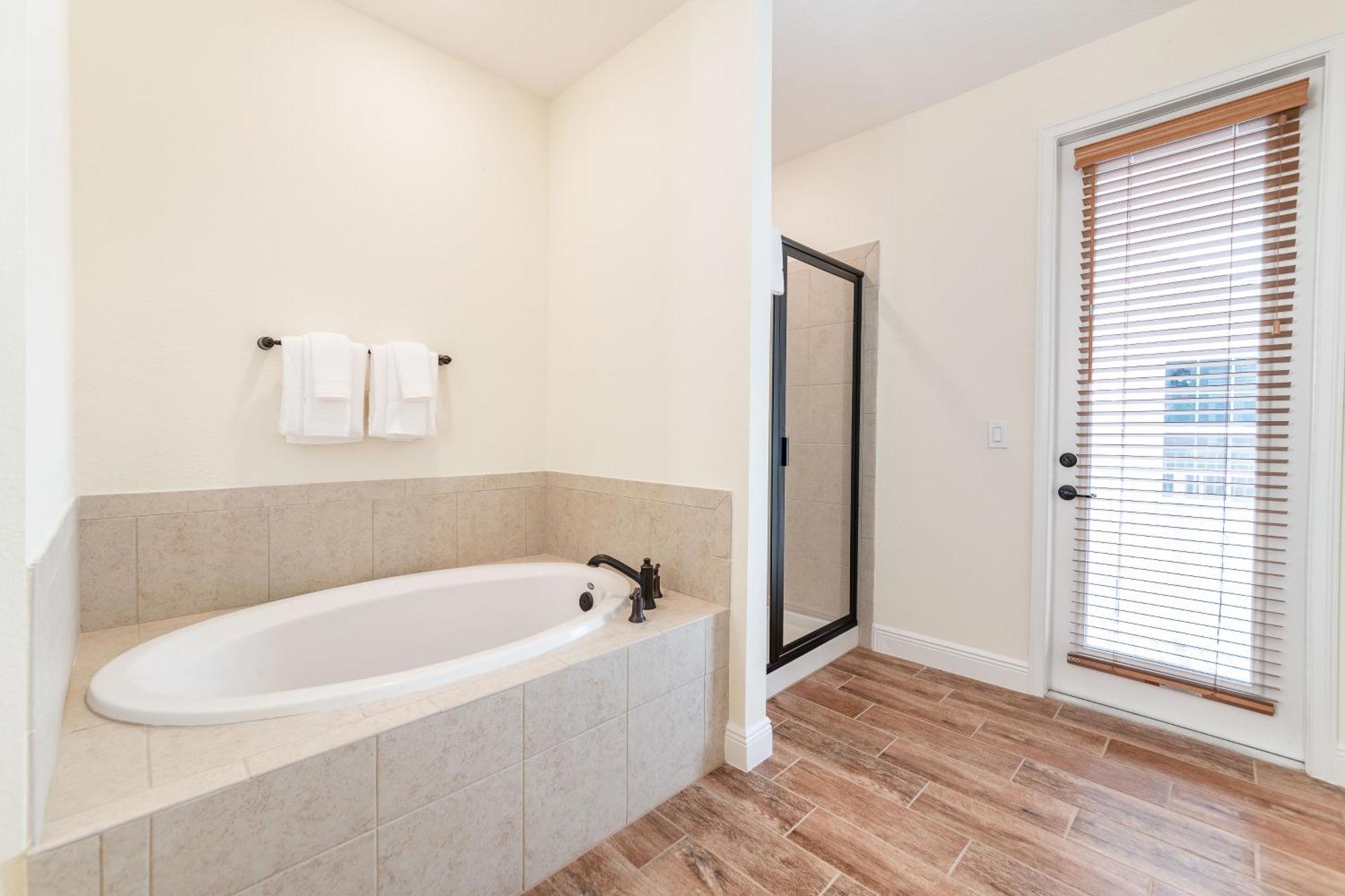 Holiday home Blissful Oasis With Private Pool Near With Margaritaville Island H2o Access - 8057su