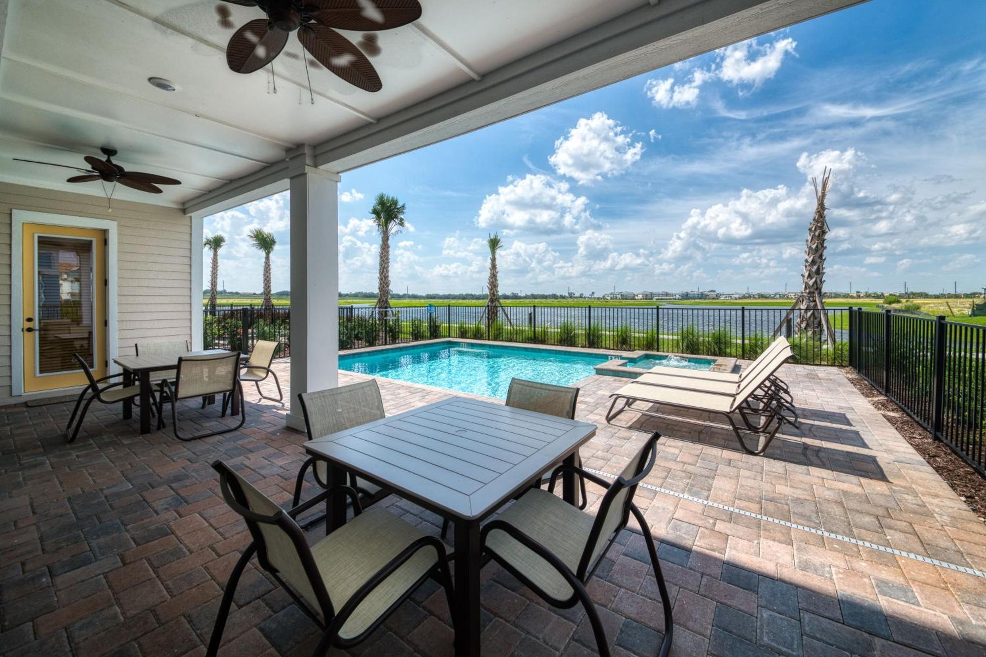 Blissful Oasis With Private Pool Near With Margaritaville Island H2o Access - 8057su Orlando