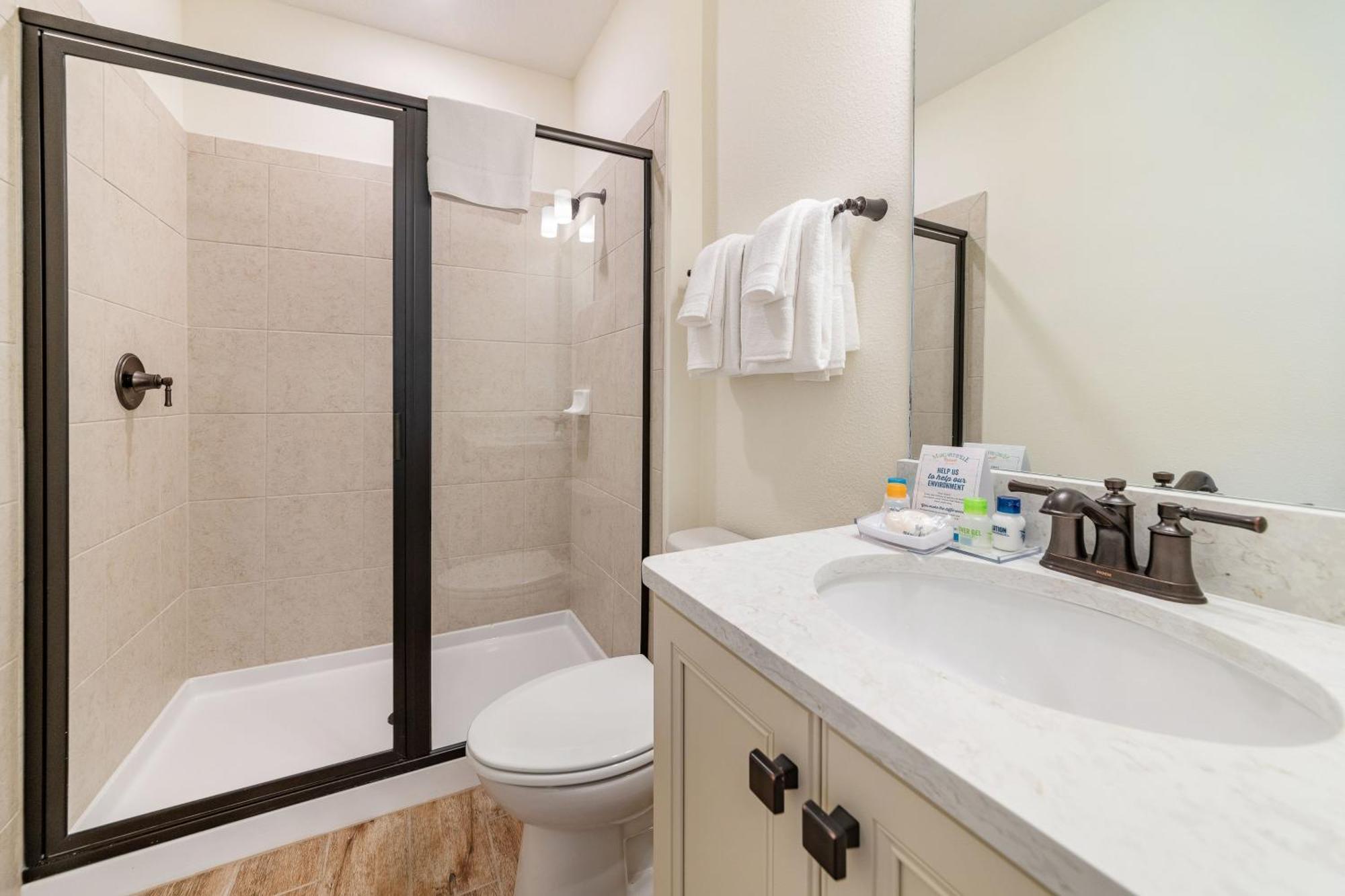 Holiday home Blissful Oasis With Private Pool Near With Margaritaville Island H2o Access - 8057su