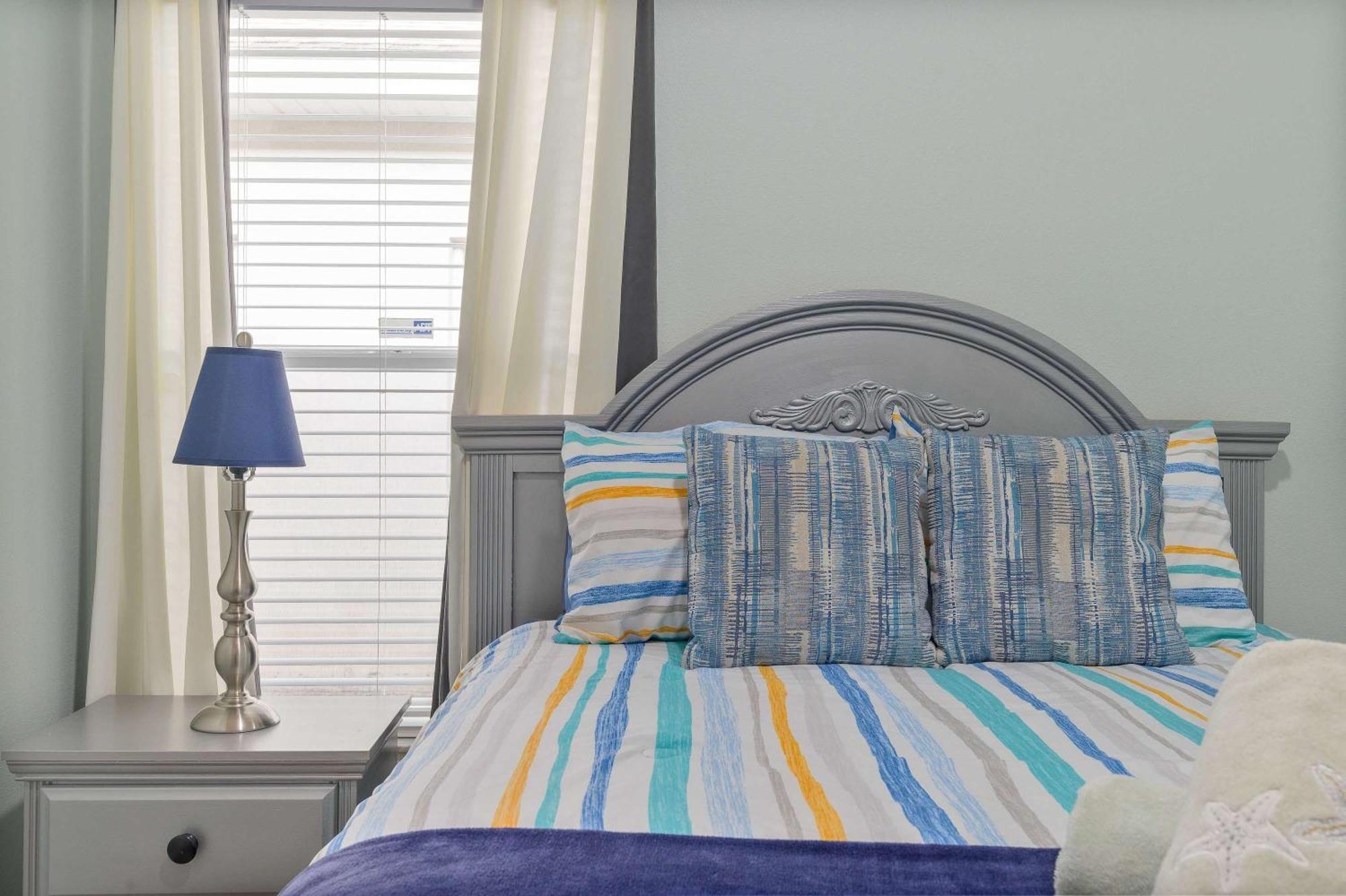 Single-level W Heated Pool & 9mi To Orlando