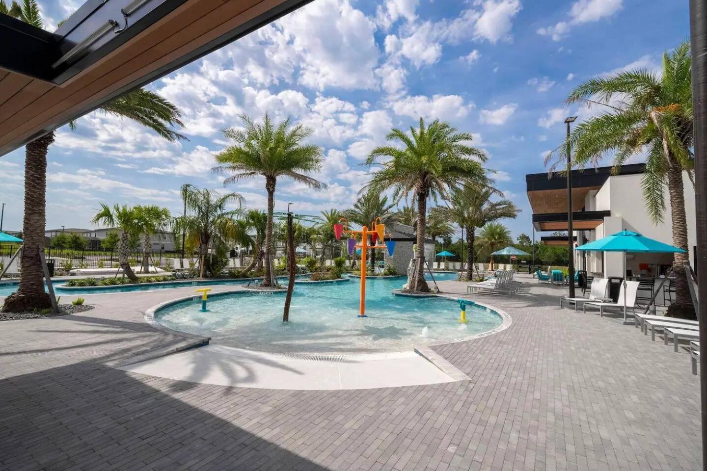 Luxury Living: 6br Near Seaworld Icon Park Holiday home