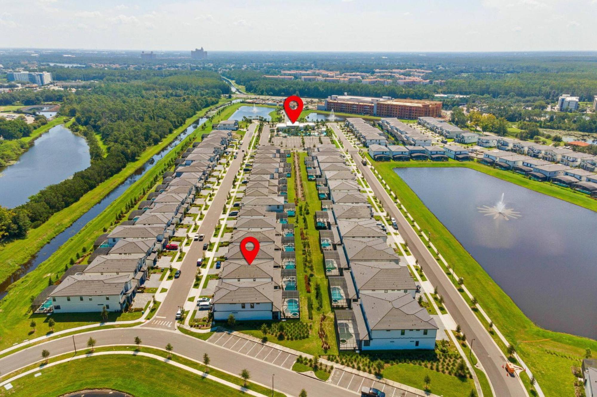 Luxury Living: 6br Near Seaworld Icon Park