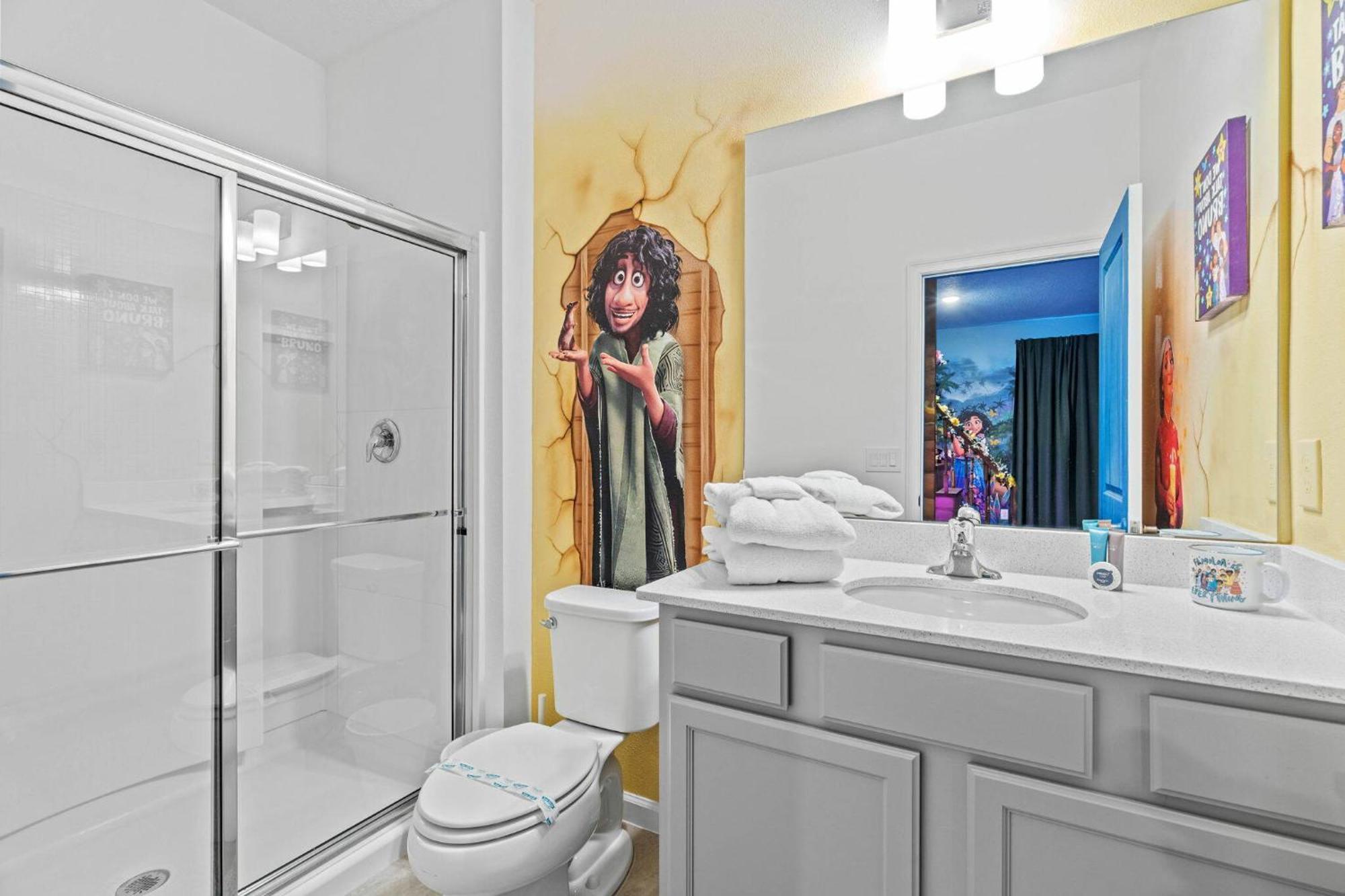 Luxury Living: 6br Near Seaworld Icon Park Orlando