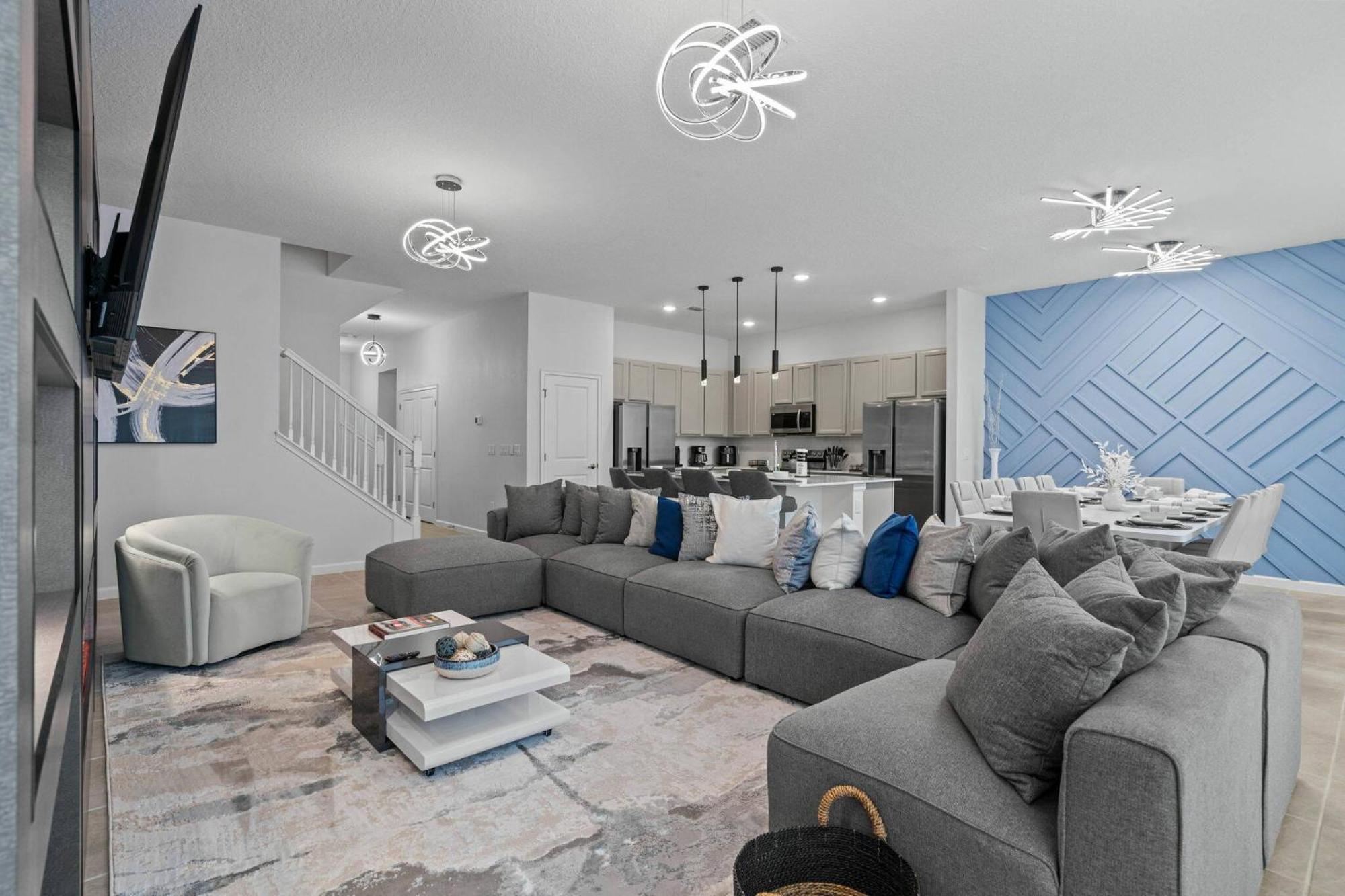 Luxury Living: 6br Near Seaworld Icon Park Holiday home Orlando