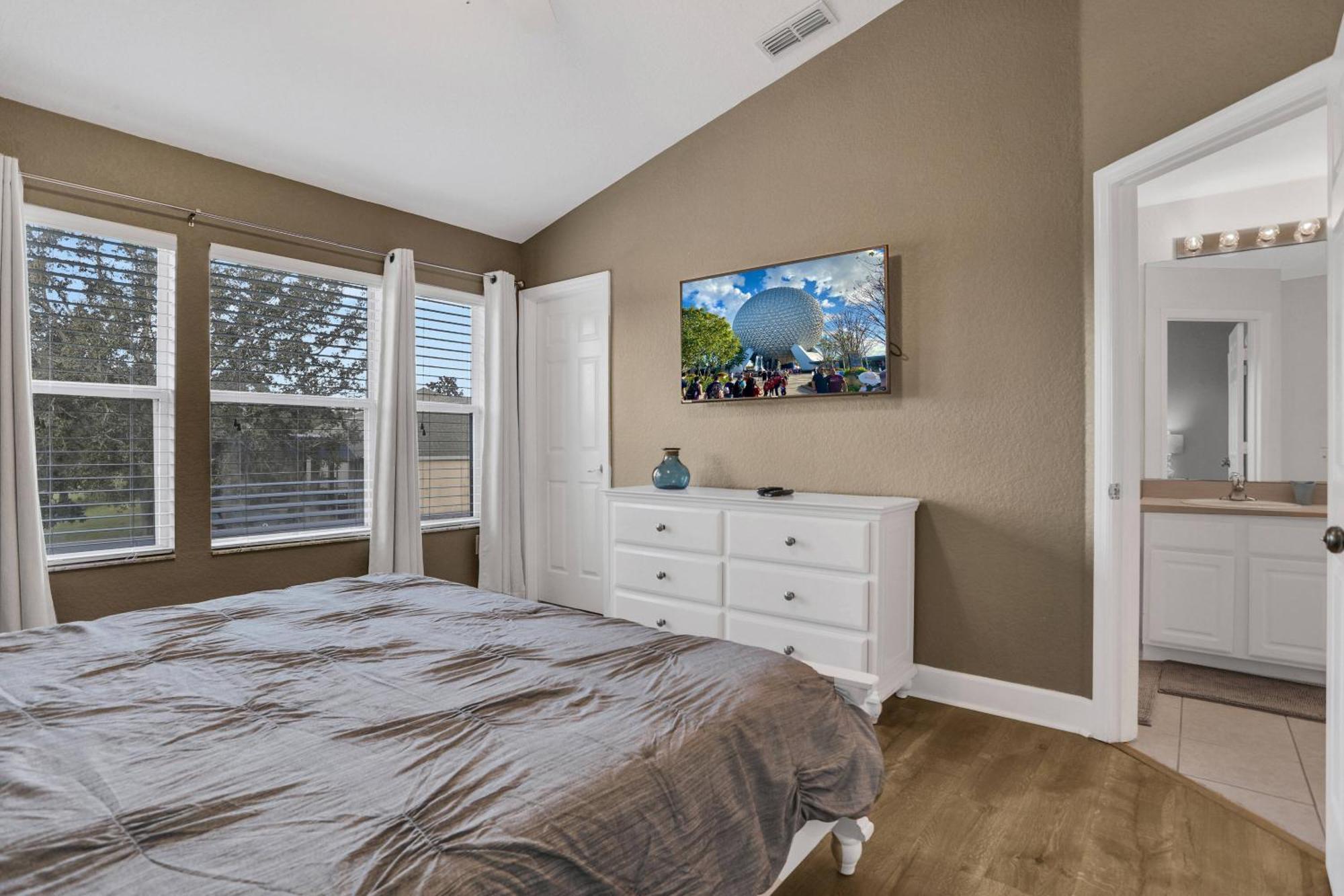 Water Park Haven: Spacious 3br Windsor Hills