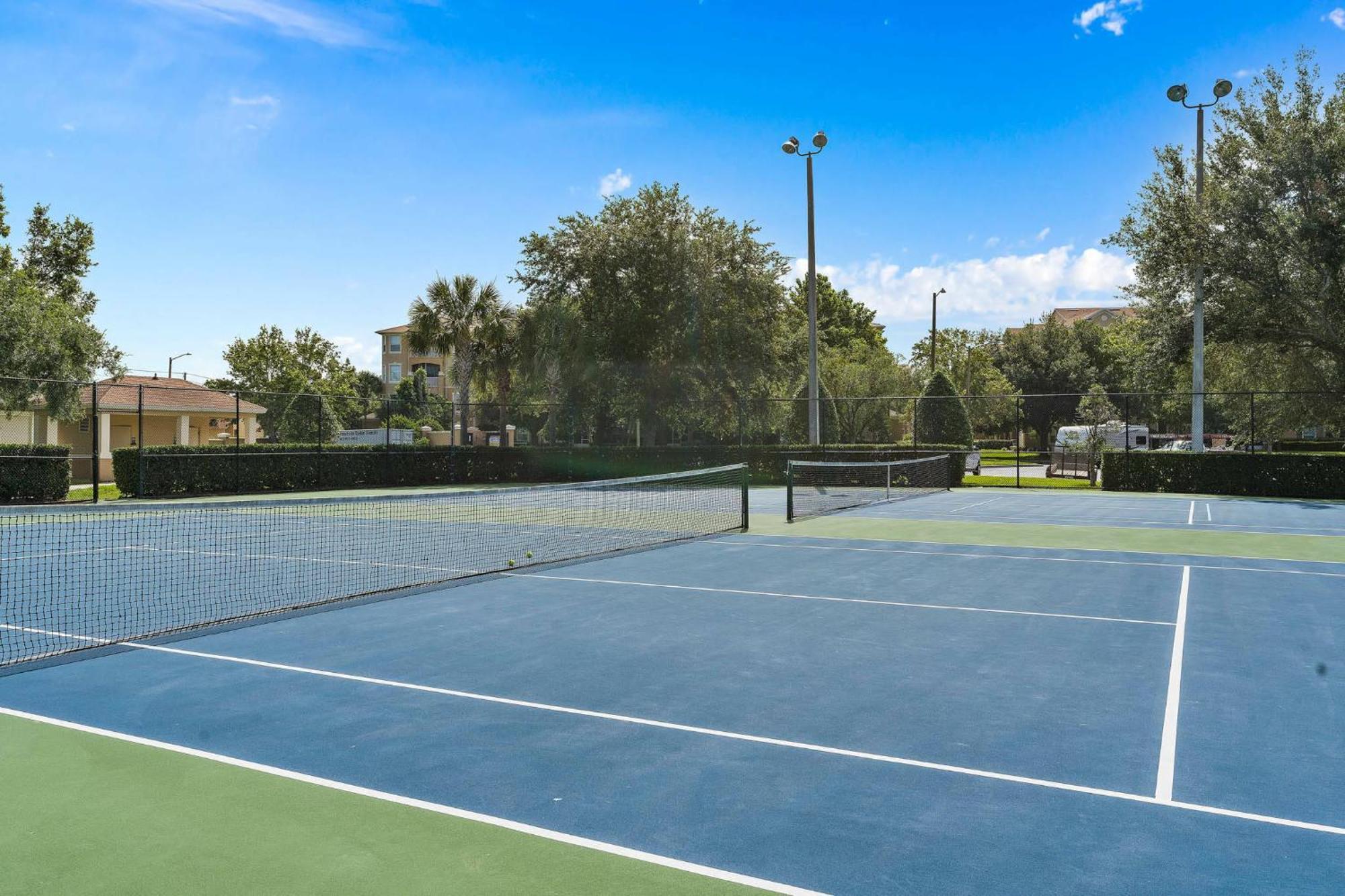 Townhome Near With Private Pool Orlando