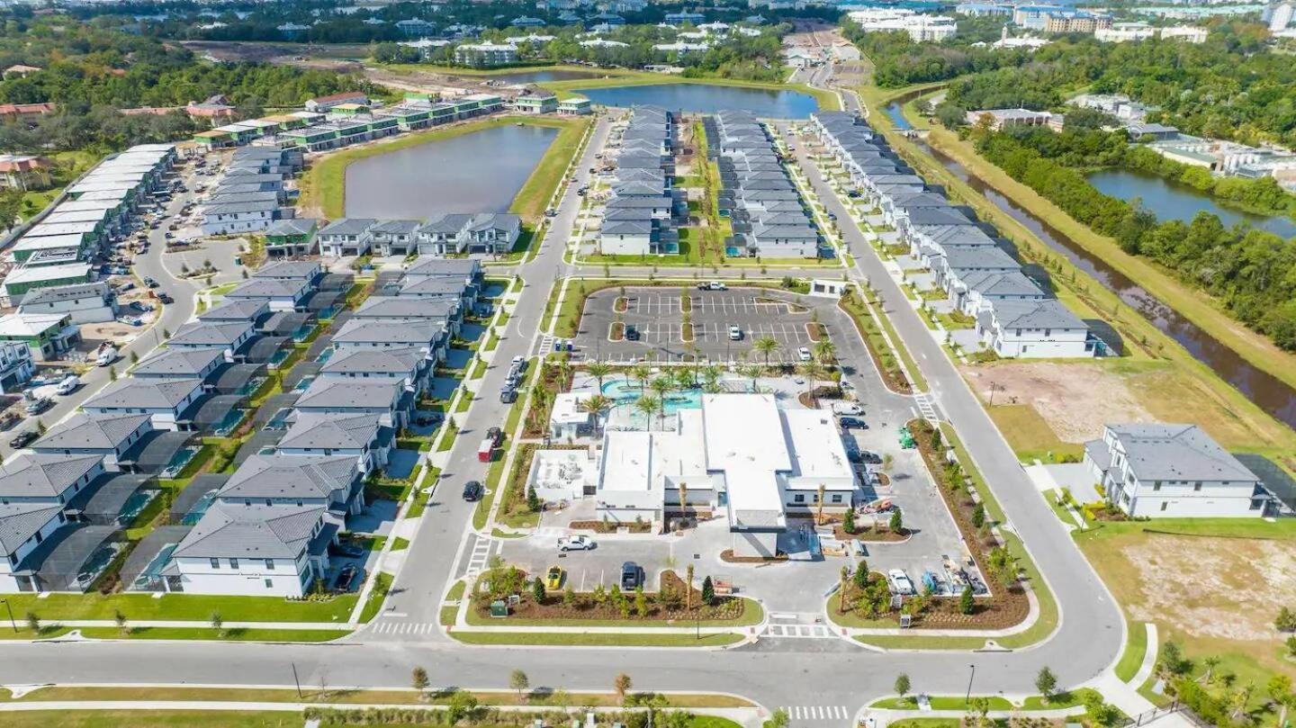 Holiday home Luxury Living: 6br Near Seaworld Icon Park Orlando