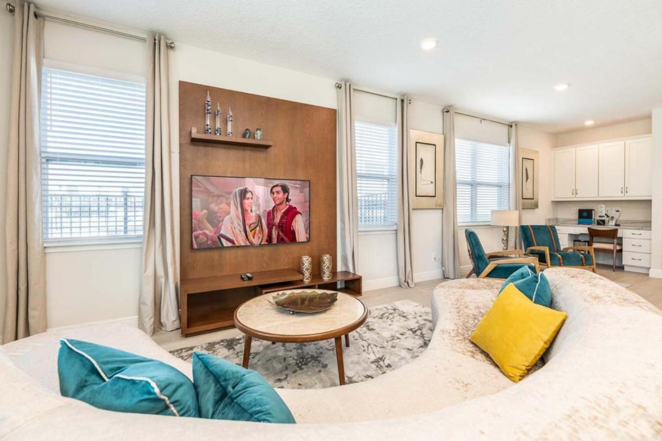 Stunning Spacious 6 Bed With Themed Games *