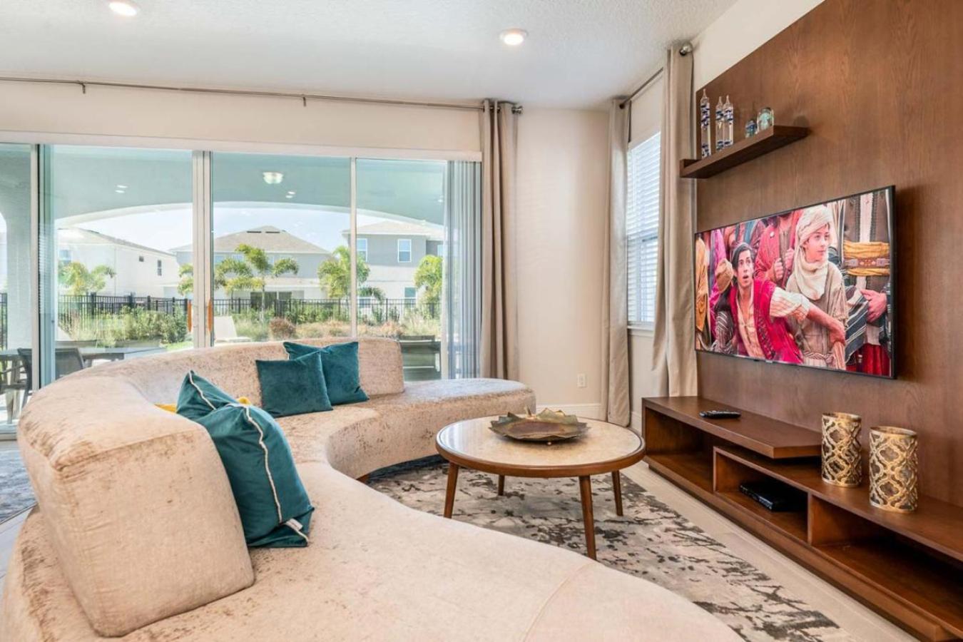 Stunning Spacious 6 Bed With Themed Games Orlando