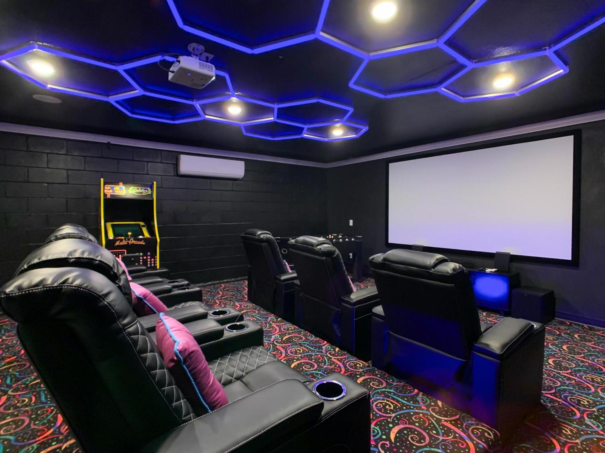 Wh7820bs - 5 Bedrooms - Pool - Theater - *