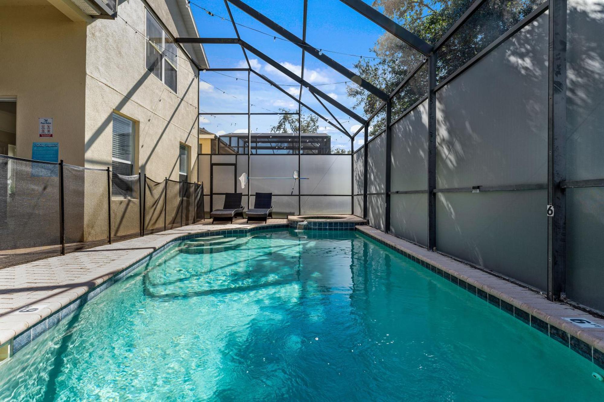 Themed Home, Private Heated Pool, Community Waterpark Holiday home Orlando
