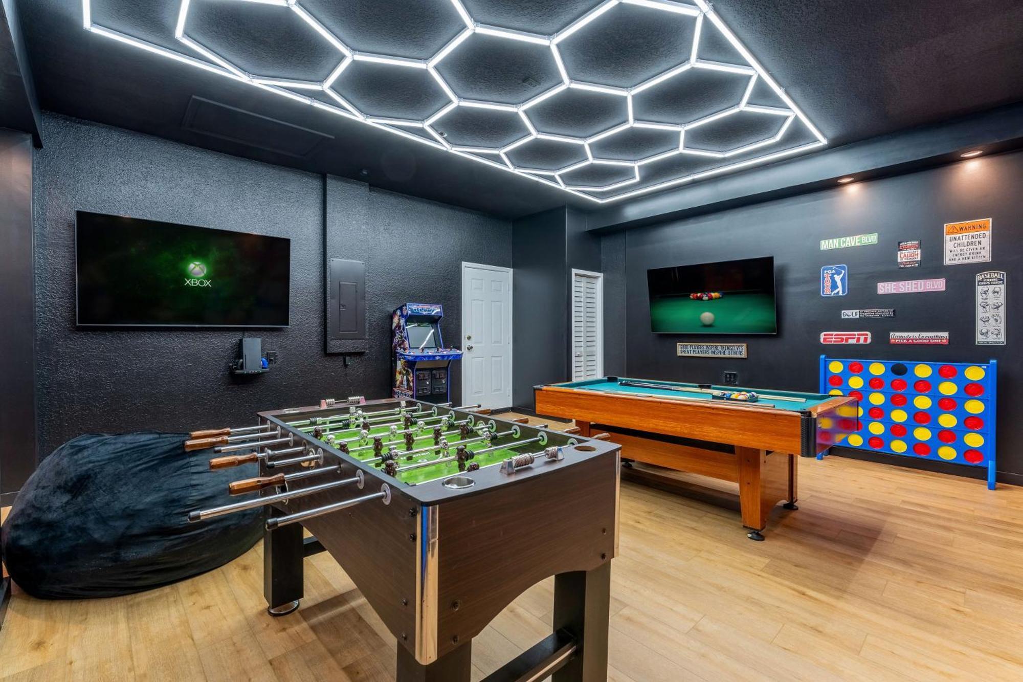 Themed Home, Private Heated Pool, Community Waterpark Holiday home Orlando
