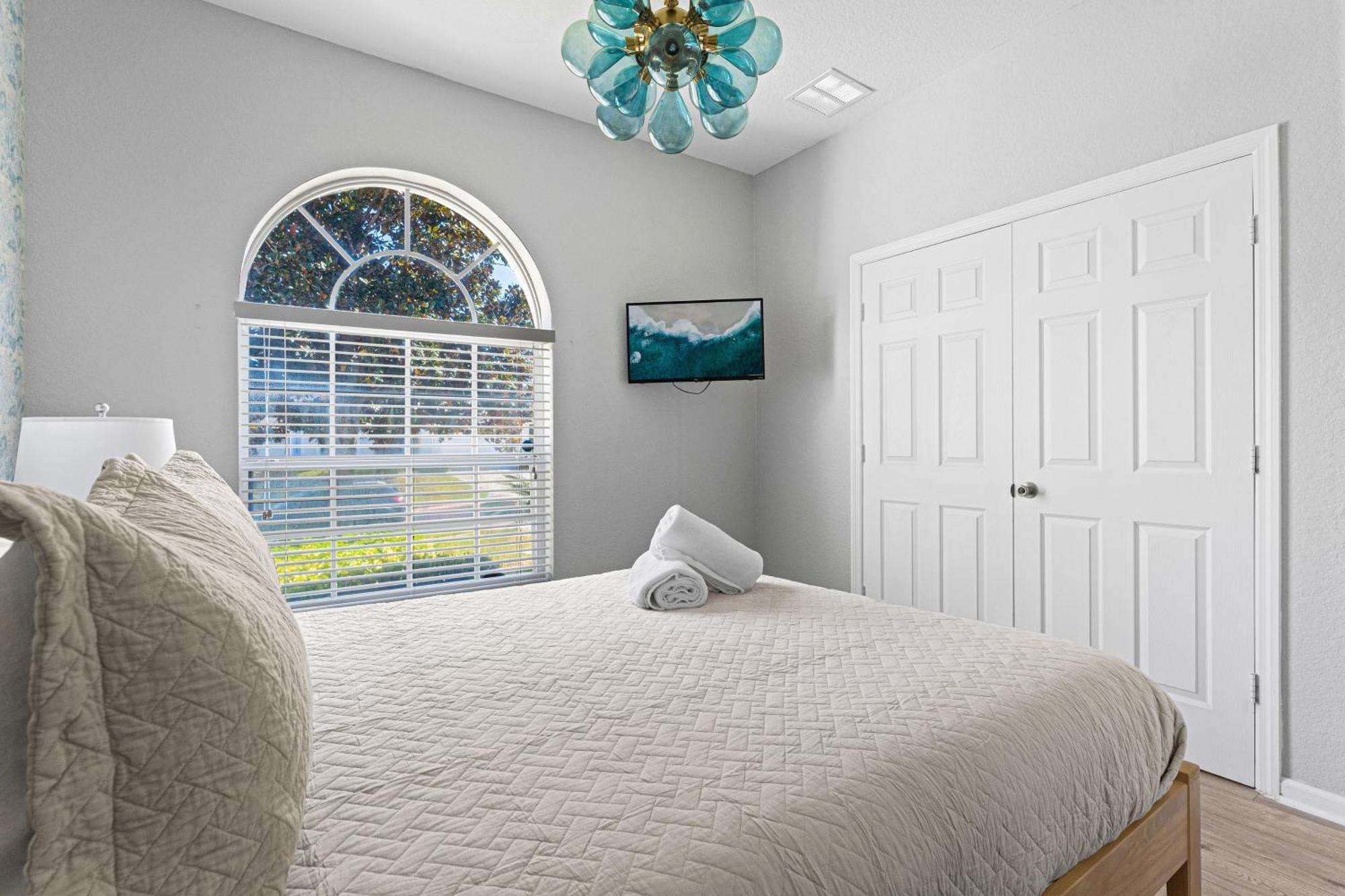 Holiday home Themed Home, Private Heated Pool, Community Waterpark