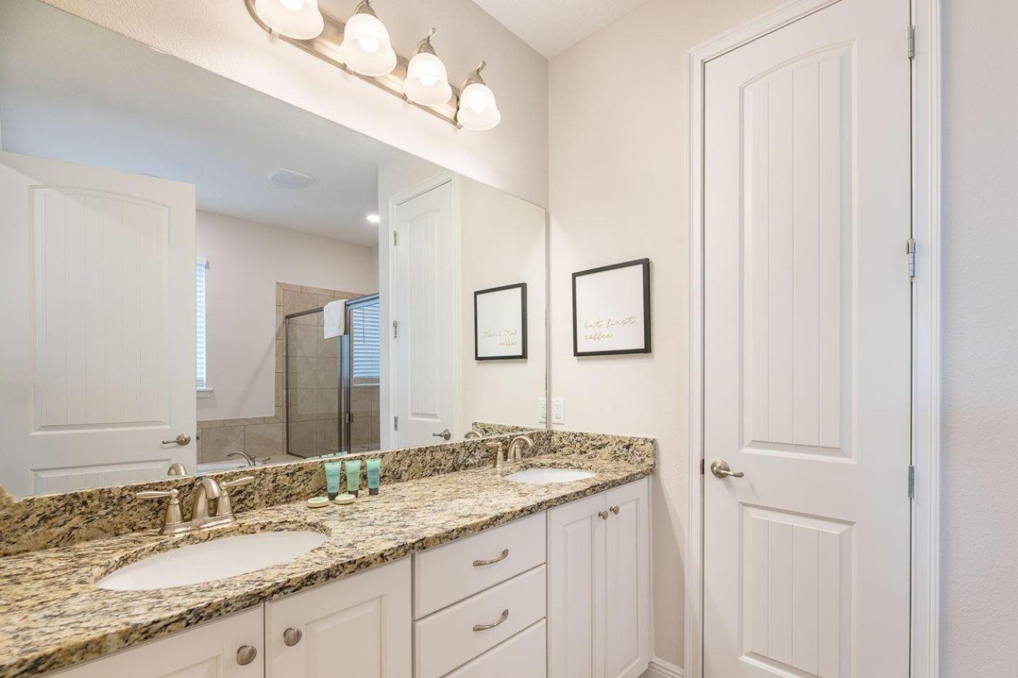 Holiday home Elegant 8 Bdrm With Games At Encore *