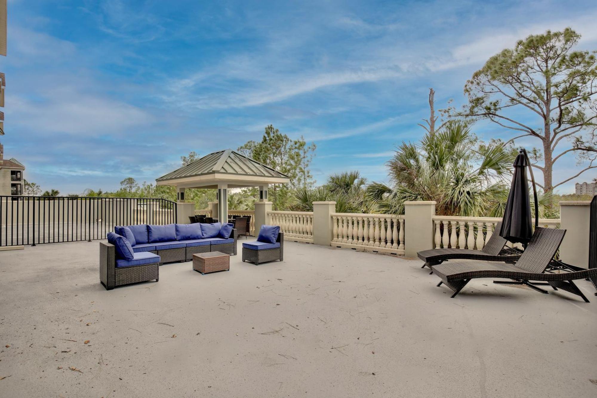 Apartment New In The Market With Big Terrace!