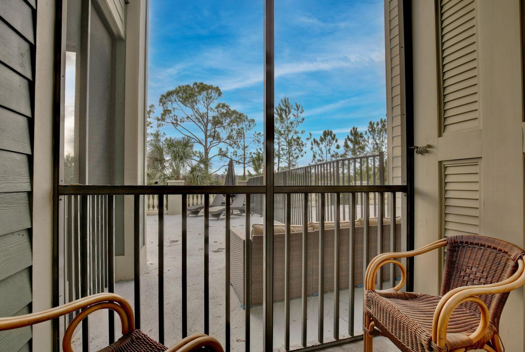 New In The Market With Big Terrace! Apartment *