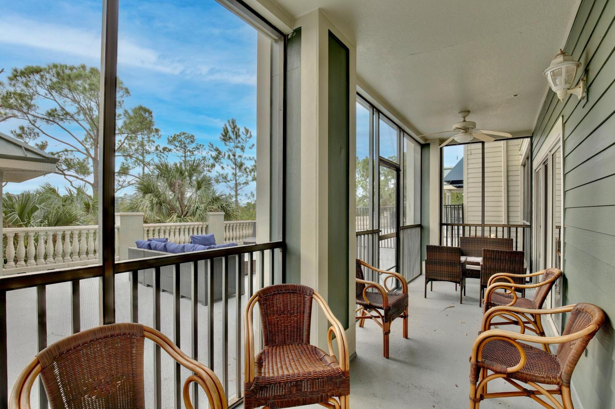 New In The Market With Big Terrace! Apartment