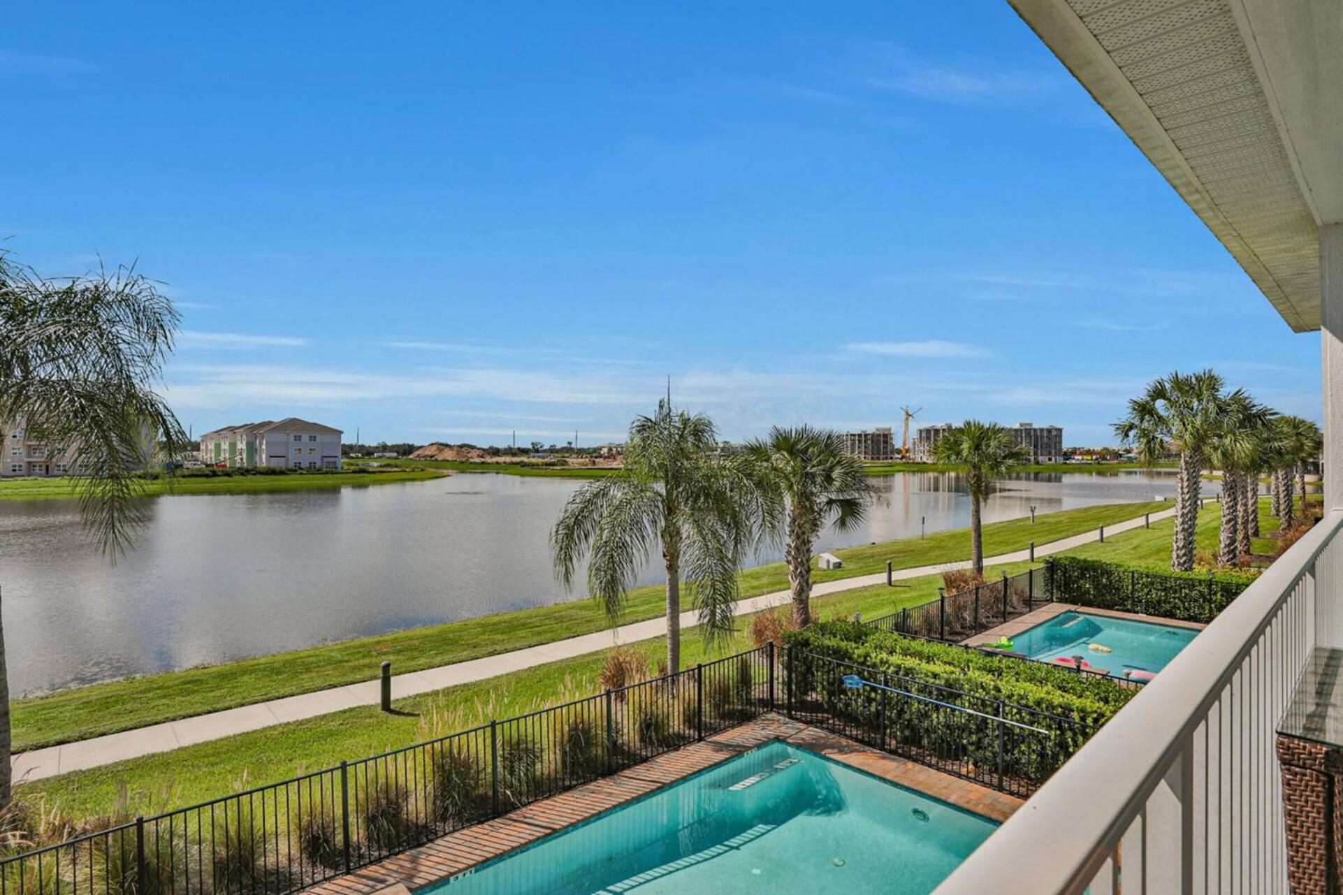 Luxurious 8 Bedroom In Orlando6490 Villa