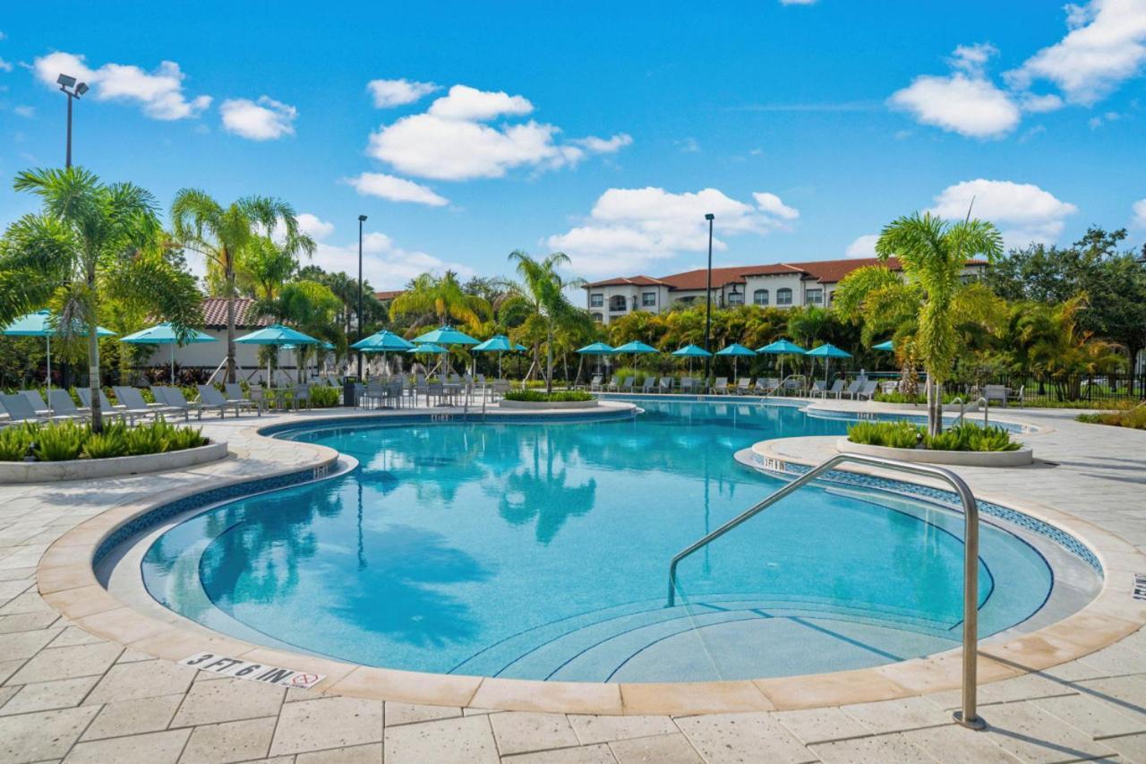 Is1-103 Lakefront Unit - Near Major Attractions Holiday home Orlando